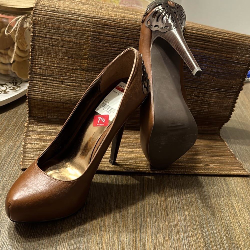 Carlos Santana Heels